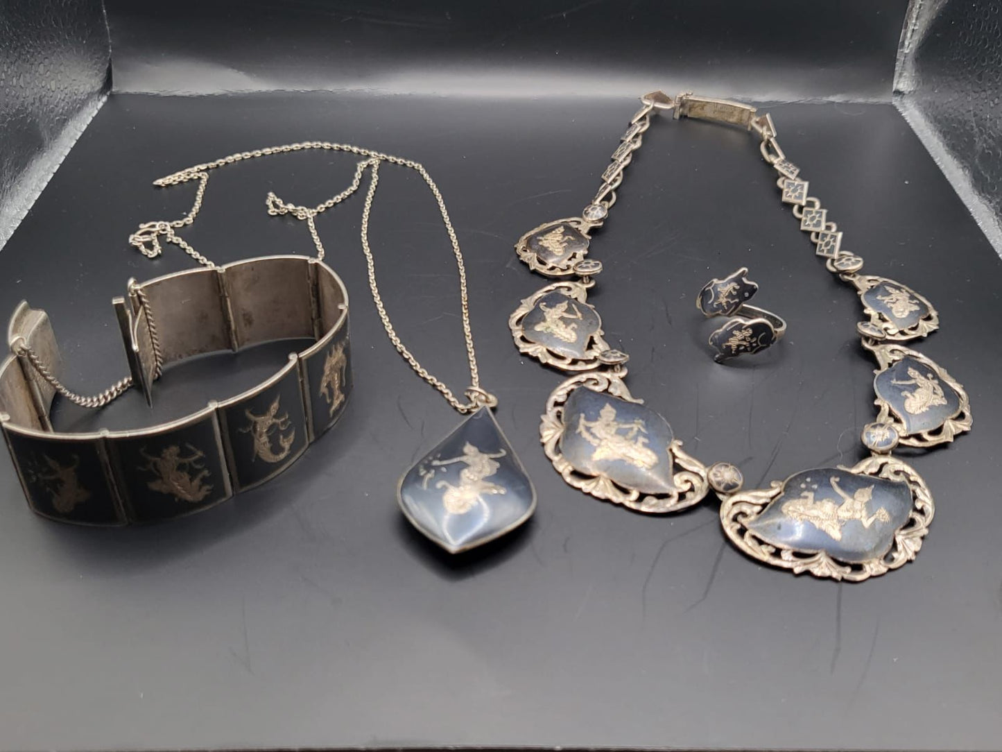 Vintage Jewelry Set